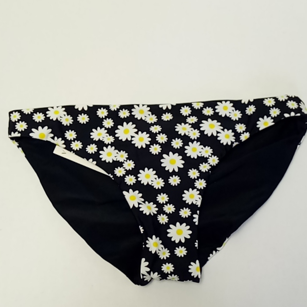 Cyn & Luca High Leg Mid Rise Bikini Bottom L